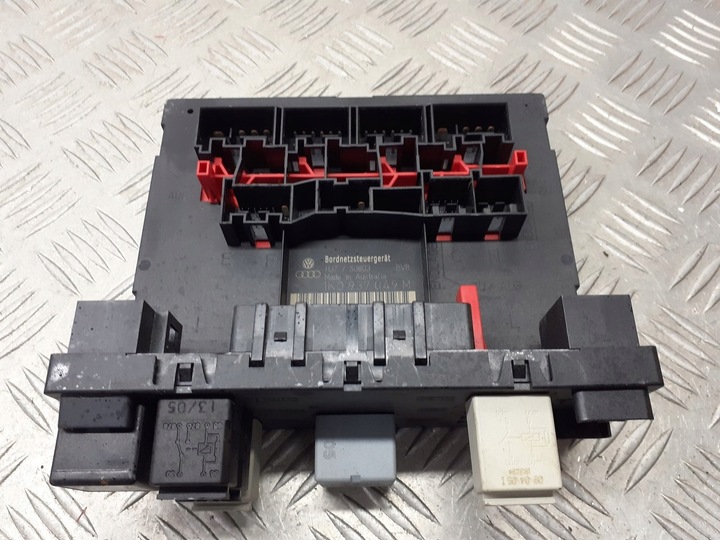 фото №1, Модуль бортовою мережаю vw golf v 1.6 1k0937049m