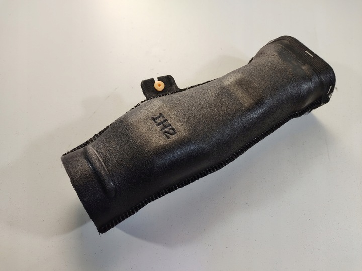 фото №7, Lexus is300h 13r труба впуск вентилятора аккумулятора