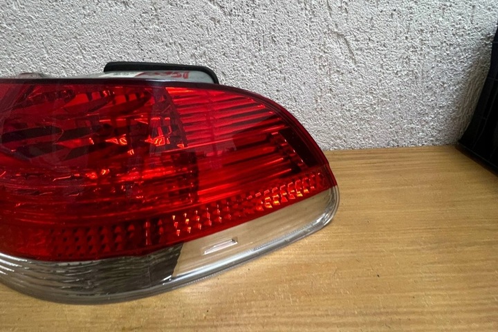 фото №14, Лампа правая задняя bmw 7 e65, e66, e67 325022 3.0l дизель 170kw 2006