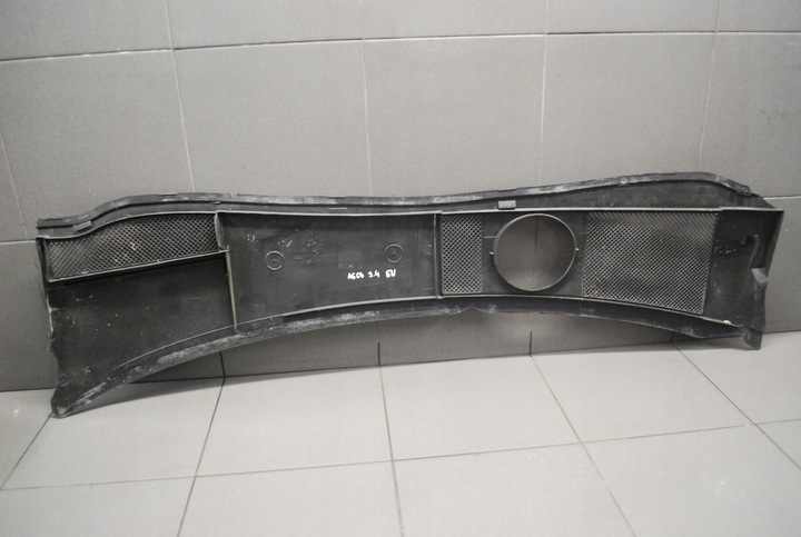 фото №10, Панель под лобовым стеклом audi a6 c5 eu 4b1819447