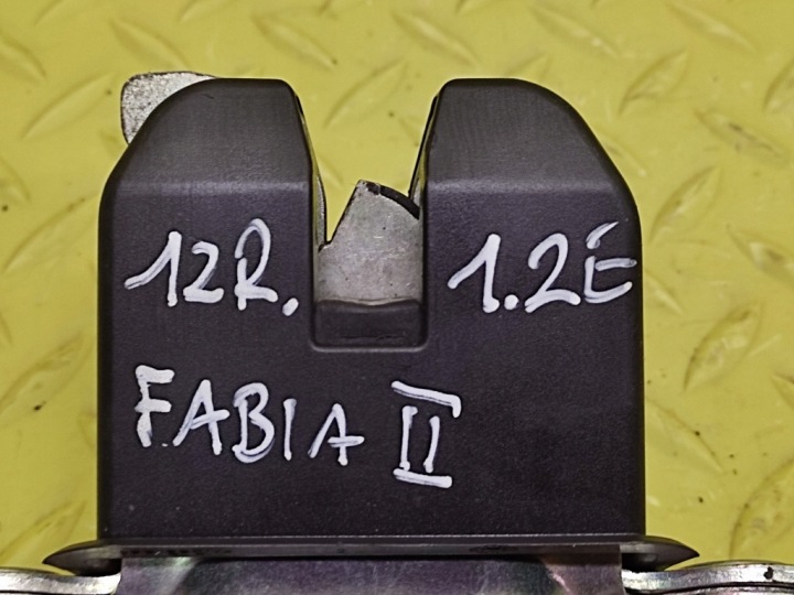 фото №5, Skoda fabia ii замок крышки багажника 5j0827501c