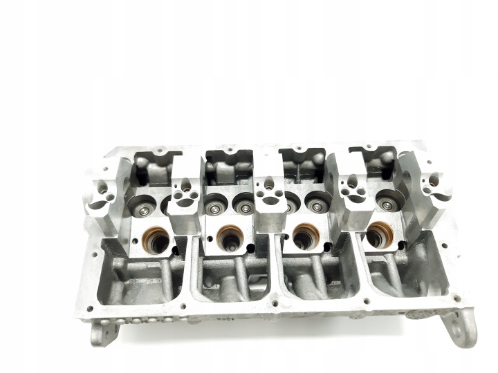 фото №7, Головка направляющие а также втулки vw audi 1.9 2.0 tdi 8v 038103373r