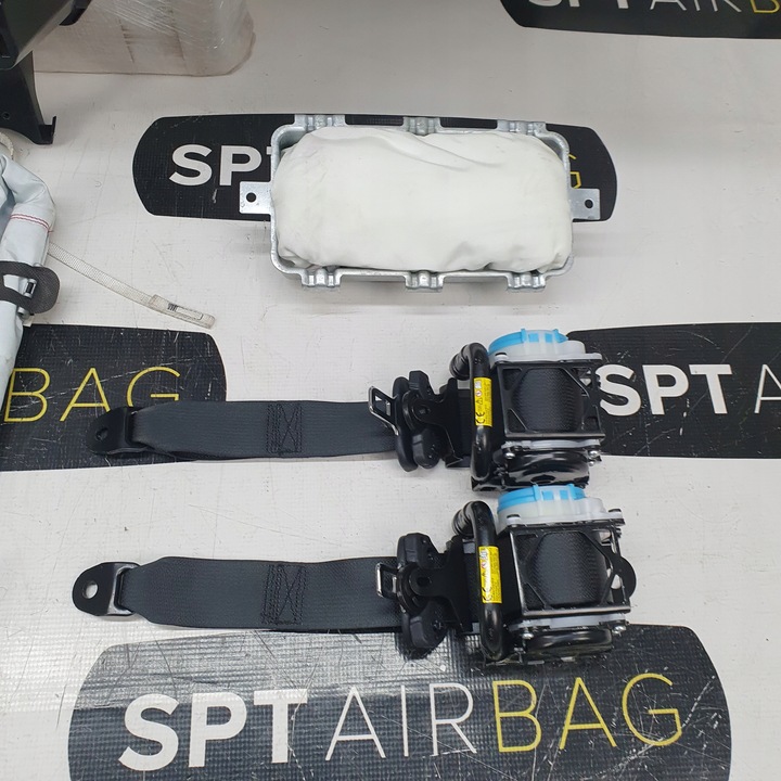 фото №9, Yaris iv 4 панель консоль подушки ремни подушка безопасности