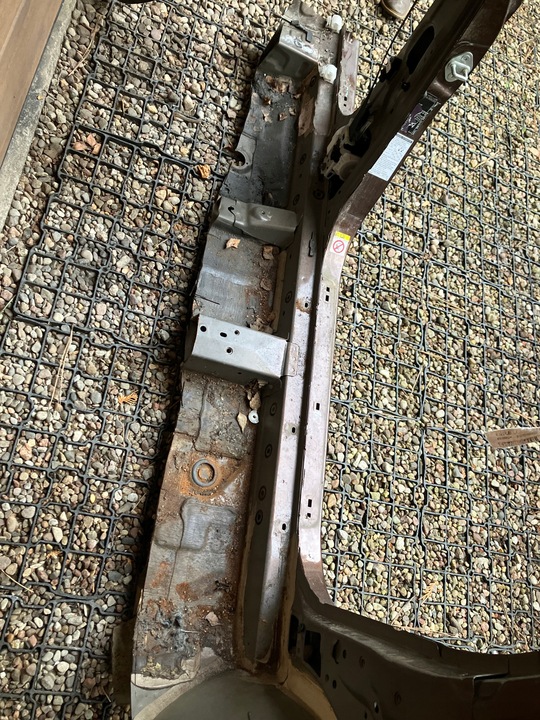 фото №6, Левый порог стойка toyota avensis t27 t29 универсал рестайлинг 4u3