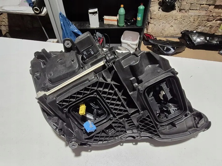 фото №7, Mercedes e клас w212 рестайлінг, лампа перед ліва.