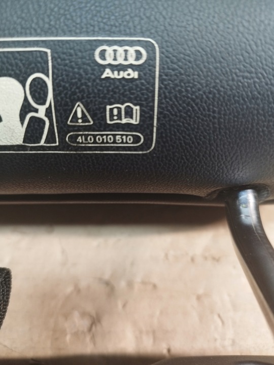 фото №5, Подголовник зад заднее audi q7 4l0010510