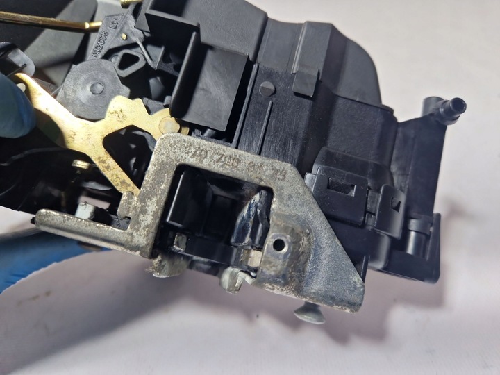 фото №9, Mercedes-benz slk r170 2000 перед сторона левая замок дверь передних