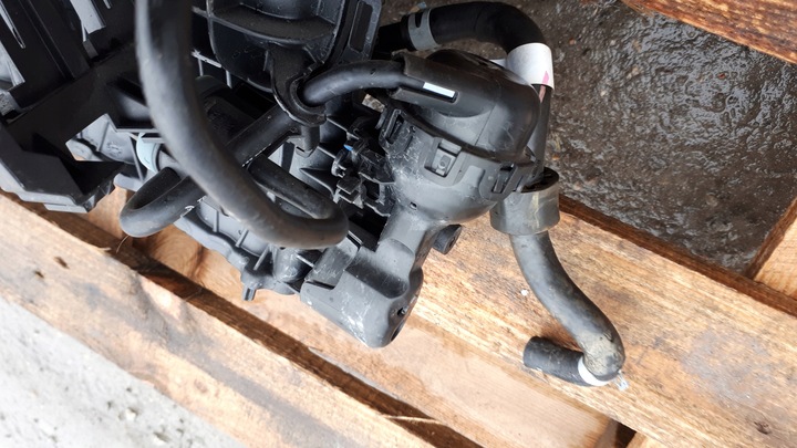 фото №14, A4 b9 рестайлинг коллектор всасывающий 2.0 tfsi 06l133201dm a5