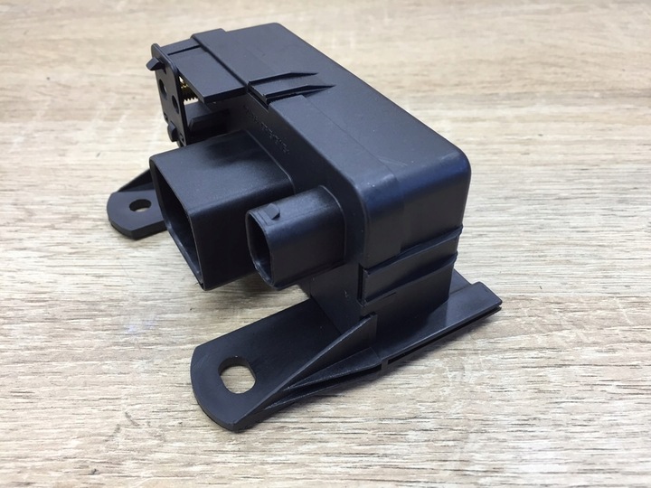 фото №11, Блок управления реле свечей накаливания do mercedes w209 w202 w203 w210 w211