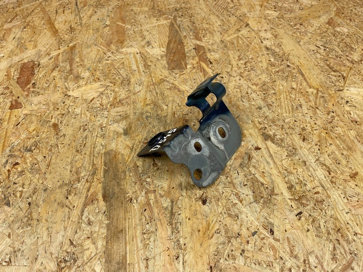 фото №1, Кронштейн тримач кріплення крила перед ліві audi q7 ii 4m 4m0821167a 15-