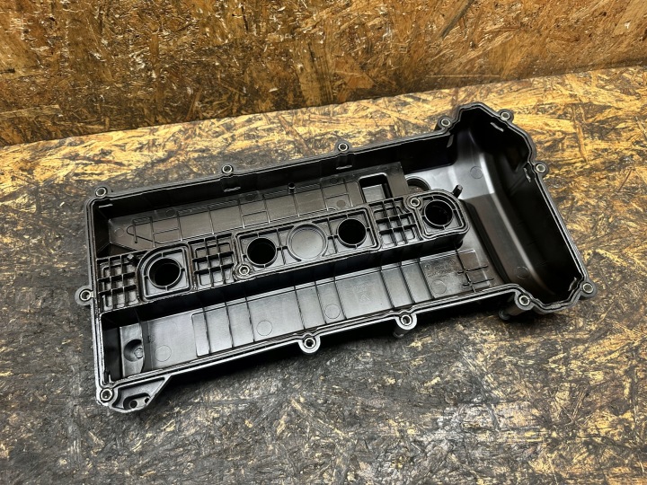 фото №5, Крышка клапанов ford mondeo mk4 2.0 5s6g-6k272-bb
