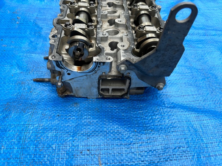 фото №8, Peugeot 208 ii головка двигателя валы 1.2 thp hn05