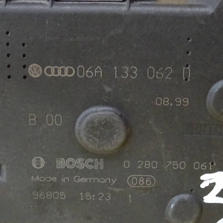 фото №5, Дросельна заслінка skoda octavia mk1 06a133062d nr37