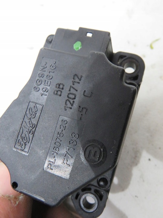 фото №7, Моторчик нагревателя volvo s60 ii v60