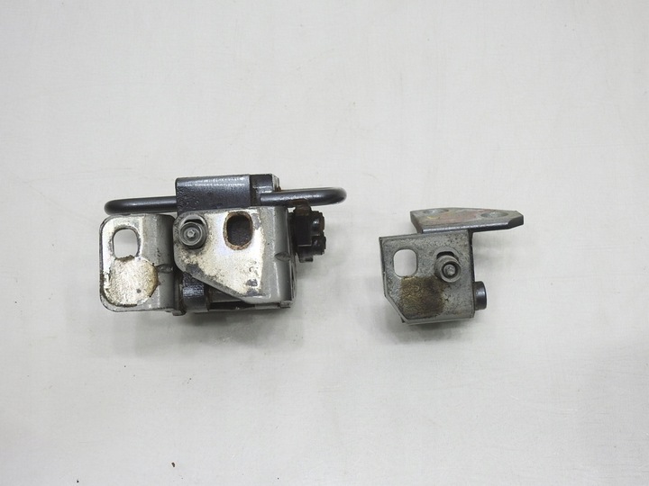 фото №2, Петля дверь левый зад ld7x vw golf vi 1k4033411c