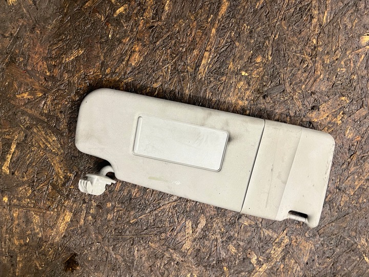 фото №1, Защита солнцезащитная правая volkswagen passat 1,9 tdi 6x0857552