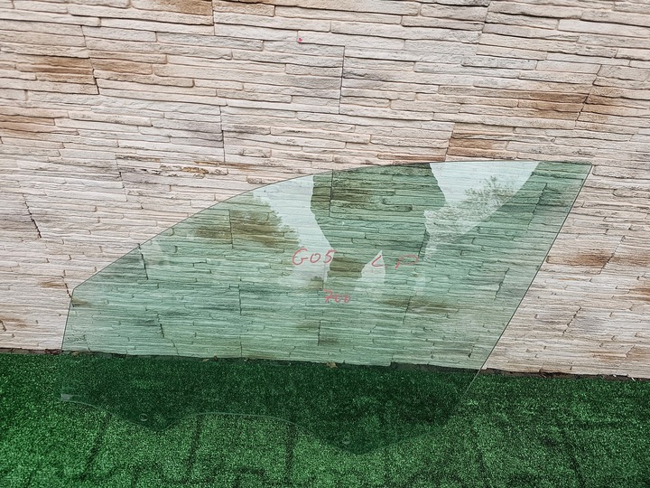 фото №1, Стекло левая перед bmw x5 g05