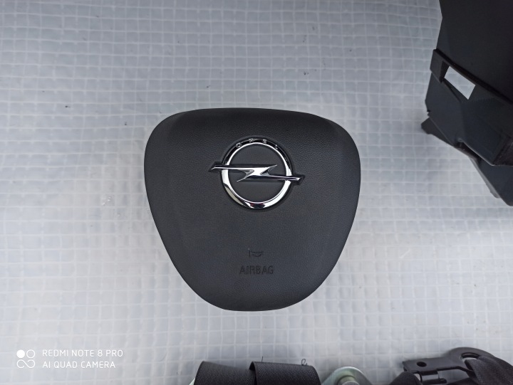 фото №13, Консоль kopit торпедо opel astra k v 2 подушка  4 ремені