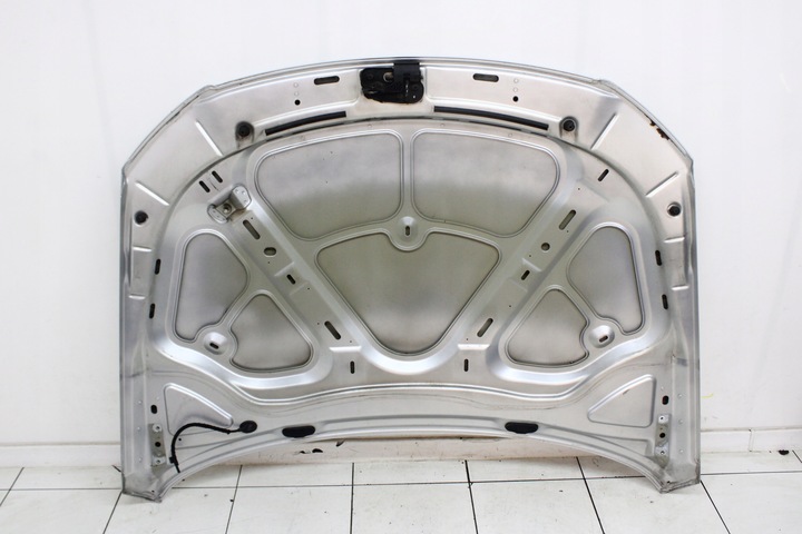фото №12, Volkswagen vw passat b6 2005r- капот кришка двигуна la7w - код фарби