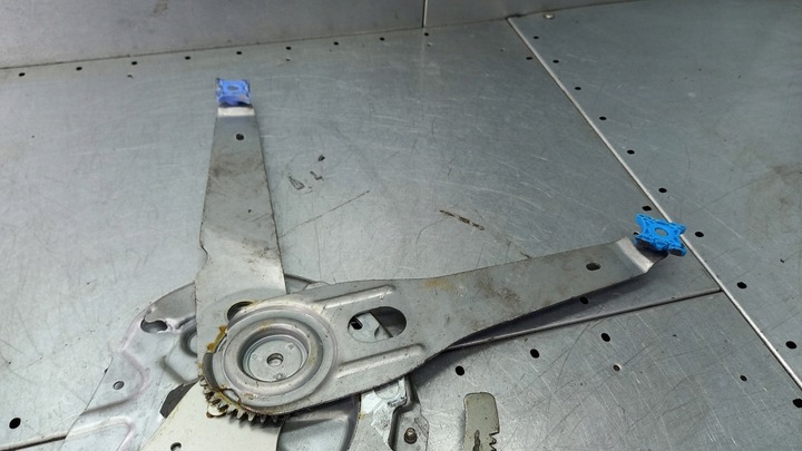 фото №6, Подъемник левый перед volvo s60 3069972