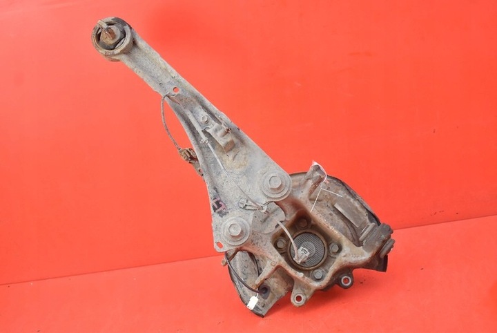 фото №5, Поворотна опора ступиця ліва зад toyota avensis t27 1.6 valvematic 132 km 09-11