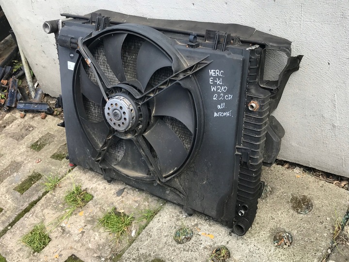 фото №3, Mercedes w210 2.2 cdi автомат радиатор вентилятор