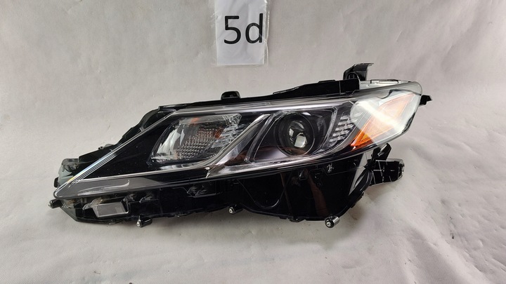 фото №1, Toyota camry viii 8 usa полный led левый фара лампа левая