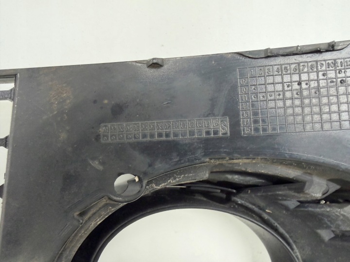 фото №15, Audi tt 8j3 решётка бампера перед левая 8j0807681k