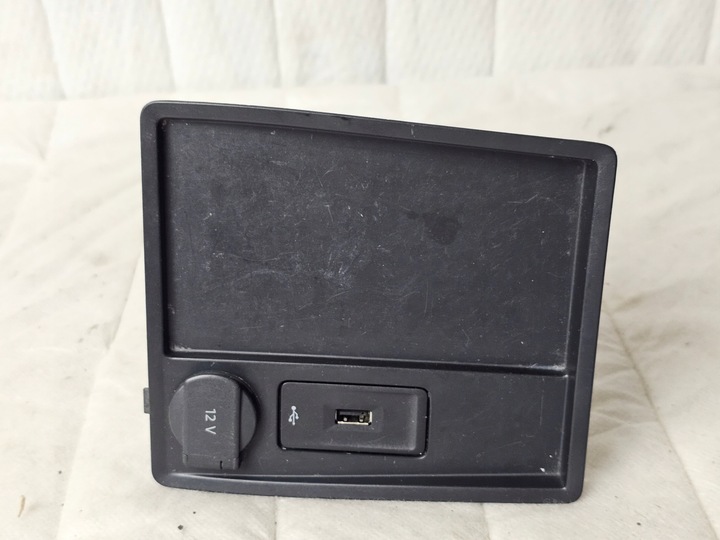 фото №1, Захист лоток прикурювача полиця гніздо port вхід роз'єм usb vw caddy