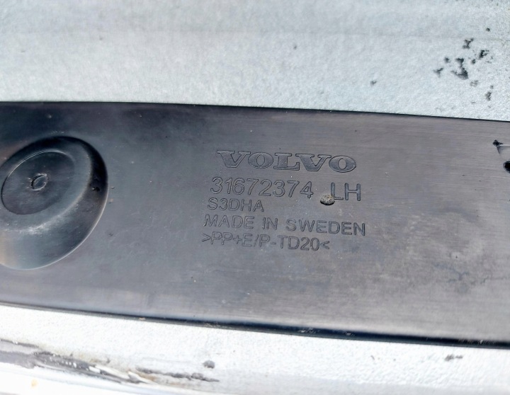 фото №14, Volvo xc90 ii 19r. молдинг пороговая накладка левая 31672374