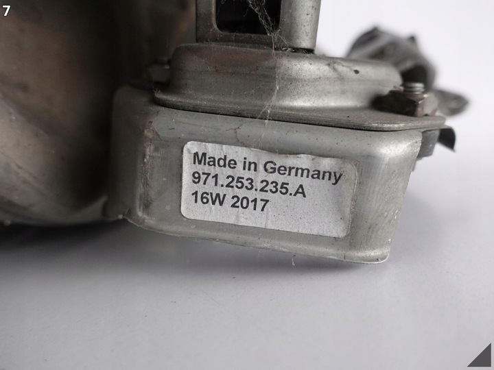 фото №8, Porsche panamera s гибрид 971 выхлоп+ моторчик l