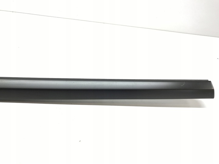 фото №5, Tesla модель y зовнішня планка задніх двері права 1621169-00-c