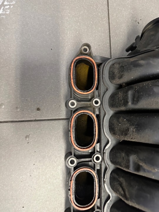 фото №7, Колектор впускний  audi a8 d4 4.2 fsi cdra 079133185cj