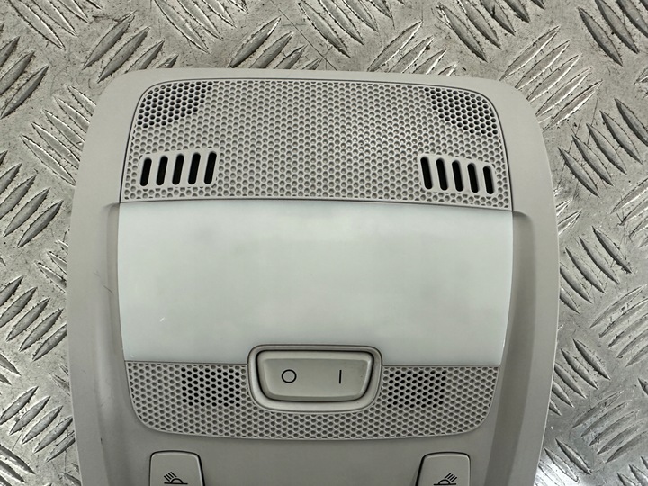 фото №10, Audi a4 b8 лампа потолок 8t0947135a