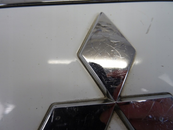 фото №10, Молдинг накладка крышки зад mitsubishi outlander iii 3 5817a-265-02