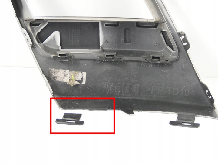 фото №11, Решітка бампера передньої перед лівий renault megane iii 09-11r. купе 3d