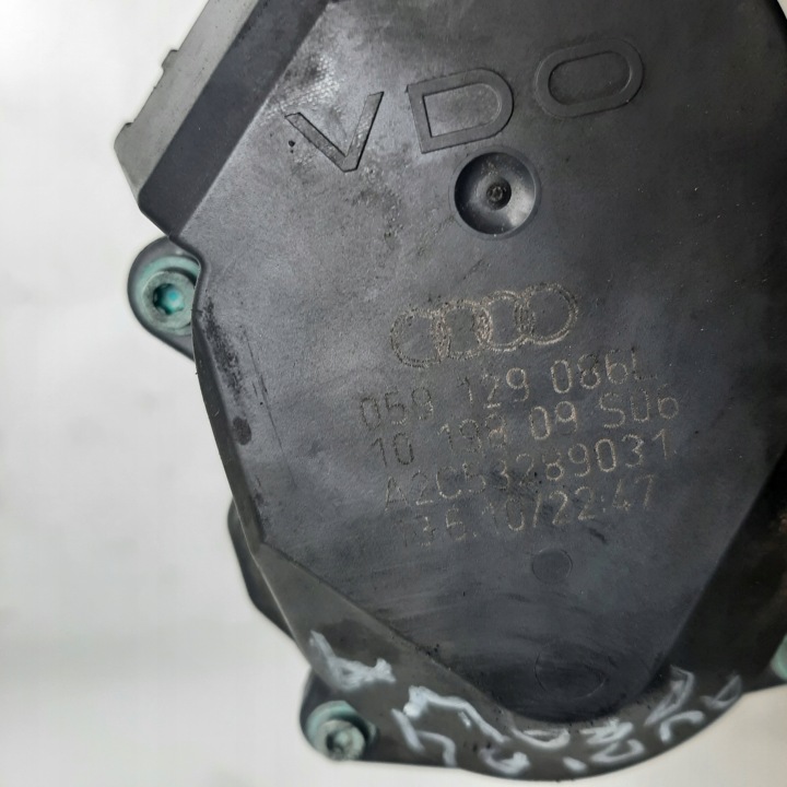 фото №4, Audi 3.0 tdi oem номер регулятор колектор впускний  059129086l 059129712bn комплект