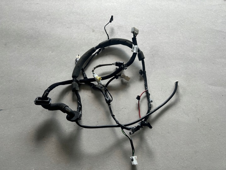 фото №1, Hyundai i20 08- 5d джгут кришки багажника