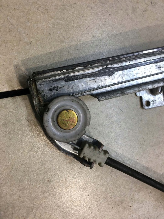 фото №7, Подъемник стекла правые перед 807 1485311080