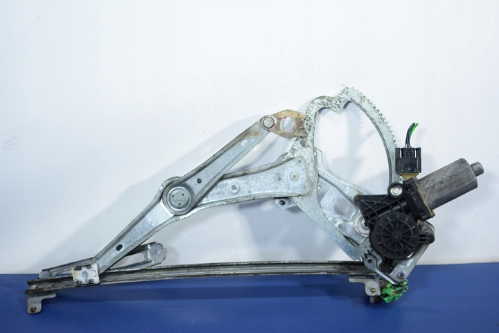 фото №1, Mercedes c w202 подъемник левый переднее