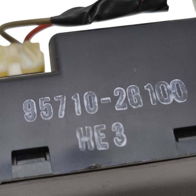фото №8, 2012 kia ceed реле сигнал 957102g100