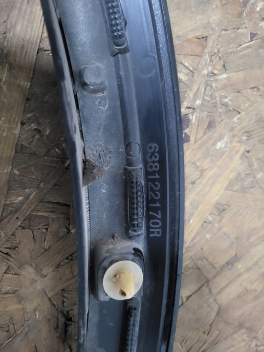 фото №11, Megane 5 v e-tech 2021 - планка накладка na крило перед праві 638122170r