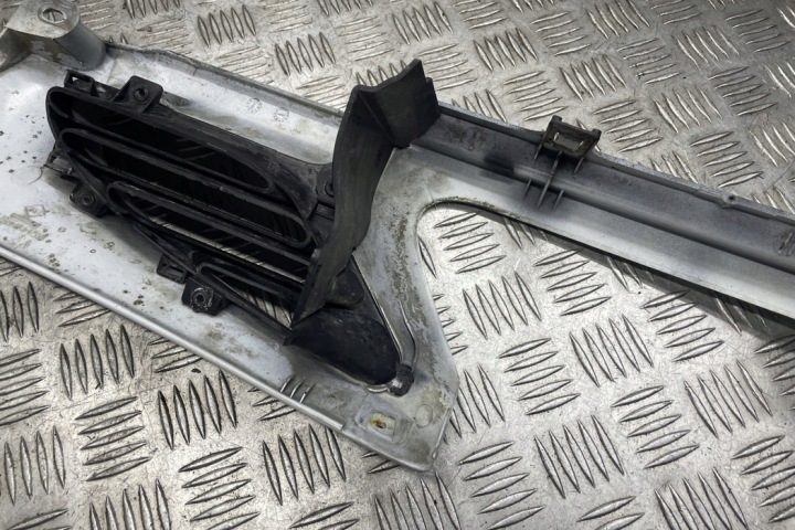 фото №9, Решітка бампера середня renault megane i ba0/1_ 7700834200 1.9l дизель