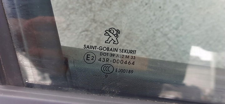 фото №6, Двері праві перед передні peugeot 208 i lak.ewpb