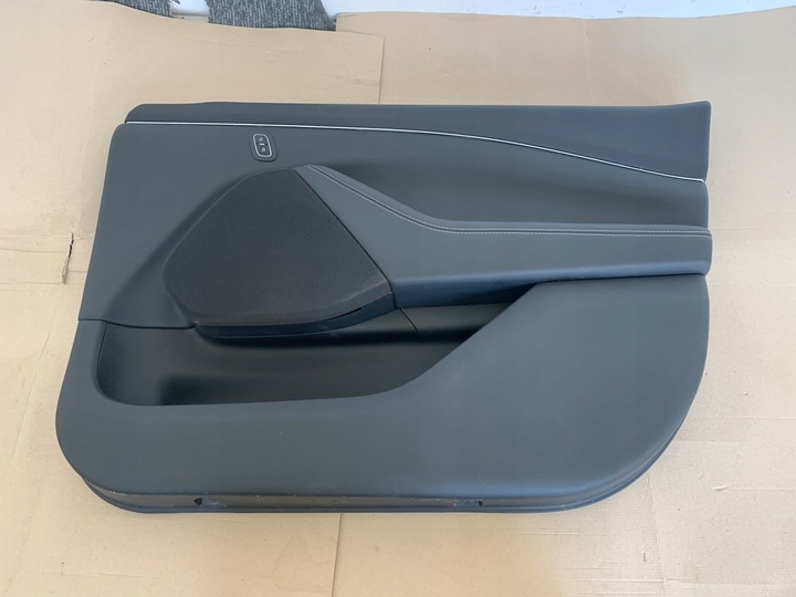 фото №1, Ford mustang mach-e rwd 21r боковина оббивка двері праві перед передня