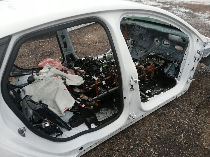 фото №1, Ford fusion mk5 петли дверь правые перед зад 17