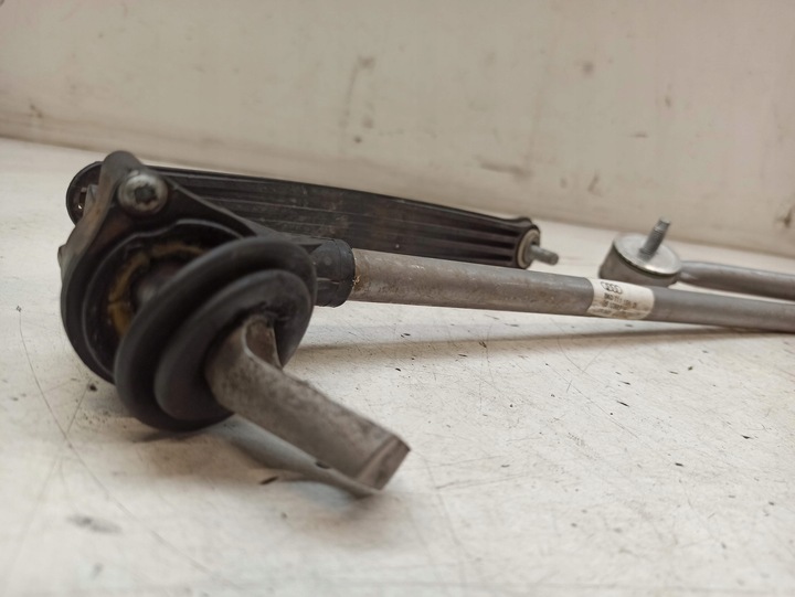 фото №9, Audi a4 a5 1.8 tfsi домкрат коробки передач ручка 8k0711151b 8k0711406