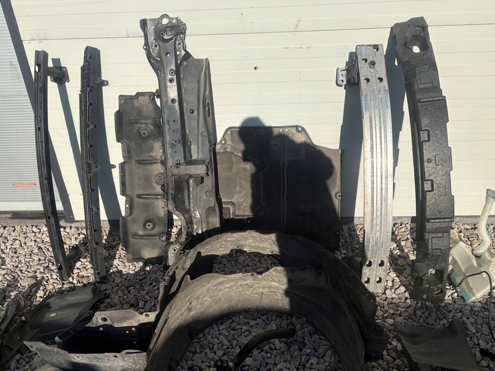 фото №8, Toyota corolla e21 sedan перед комплектний бампер капот лампи