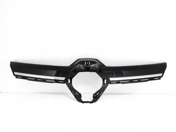 фото №1, Renault megane v 5 e-tech 23- решітка радіатора решітка планка накладка