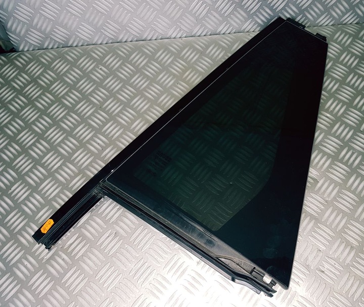 фото №1, Range rover vogue l405 стекло треугольник левый зад 13r